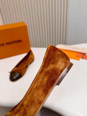 wholesale quality louis vuitton women shoes model no. 561